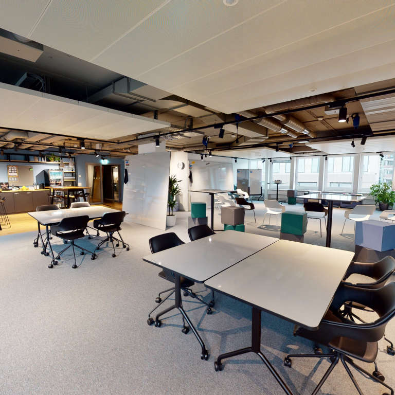 Large Space I Large Space I